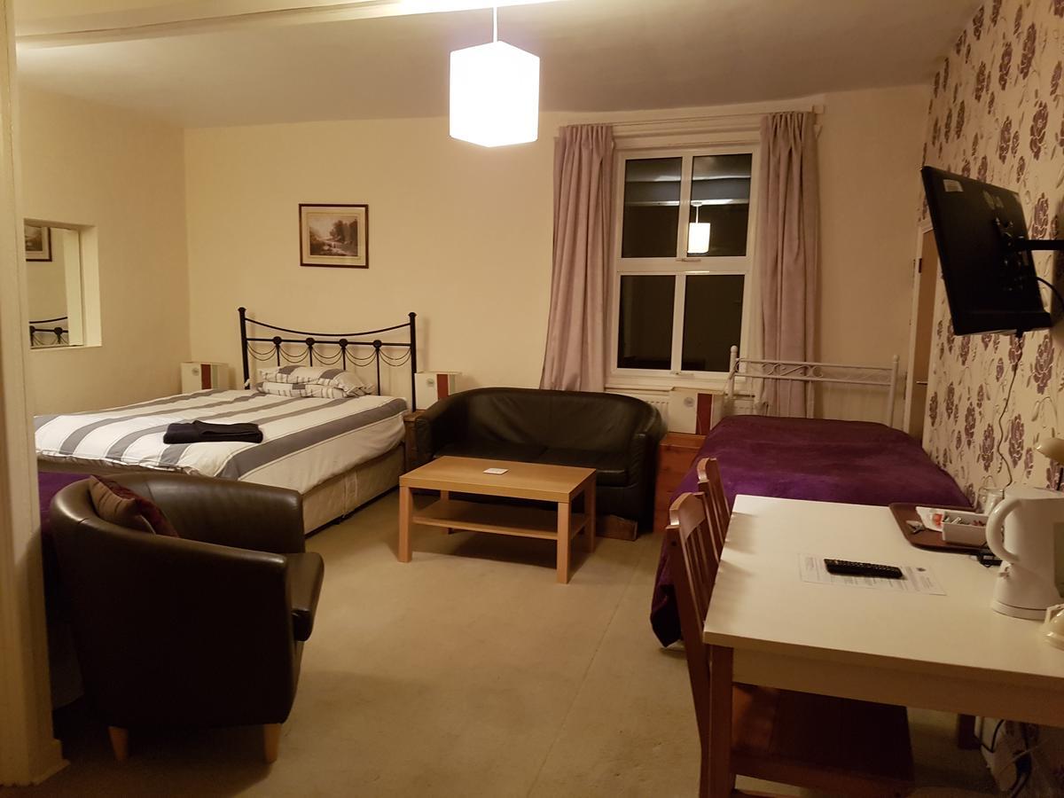Moseley Farm Hotel วุร์สเตอร์ ภายนอก รูปภาพ